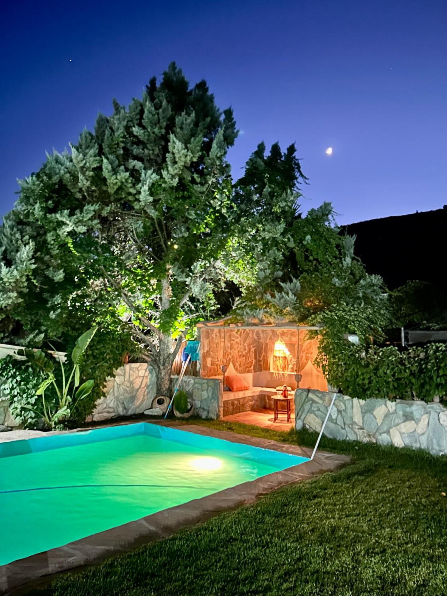 Dm Elegant And Charming Villa Foinikia  ภายนอก รูปภาพ
