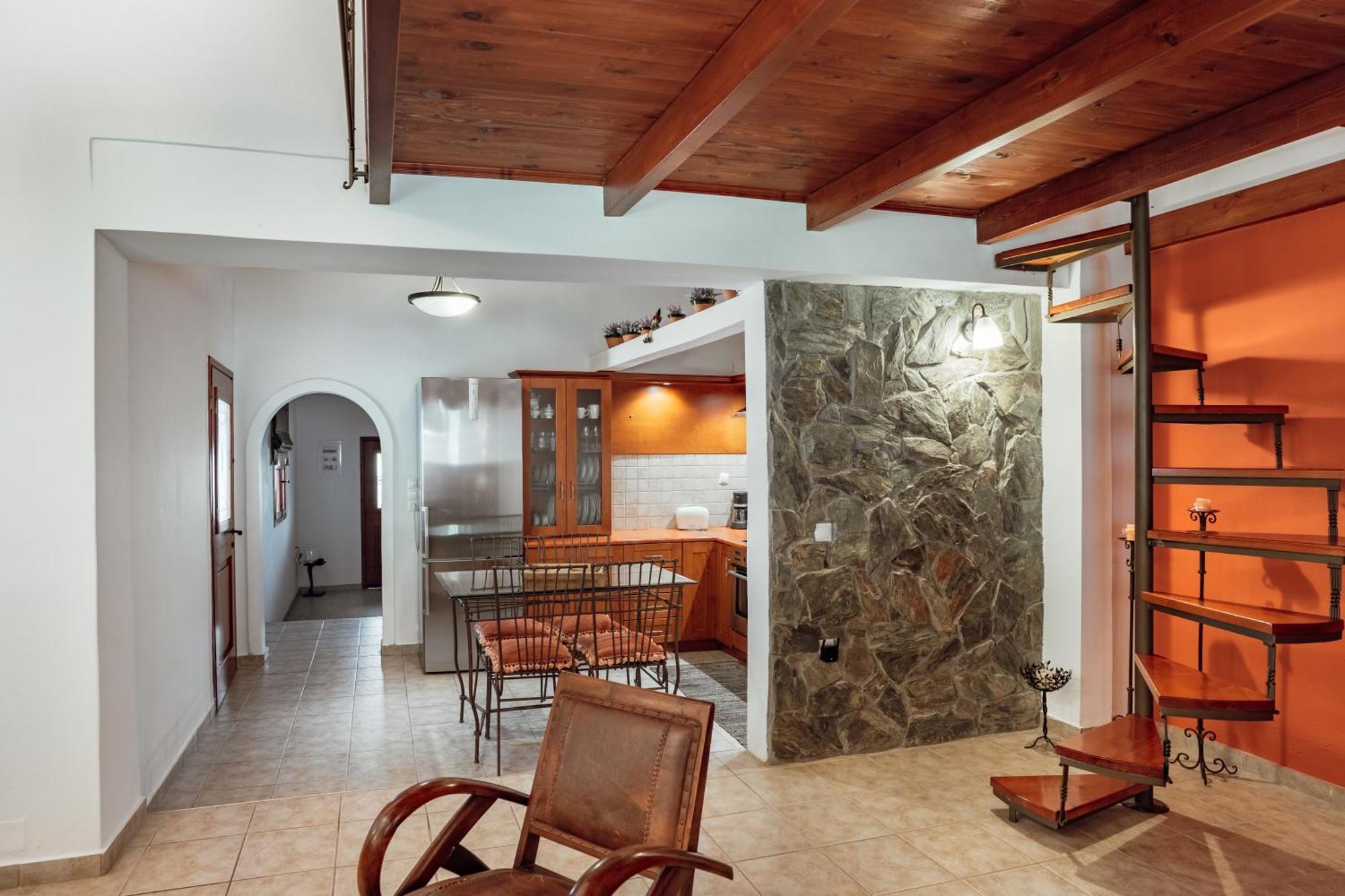 Dm Elegant And Charming Villa Foinikia  ภายนอก รูปภาพ