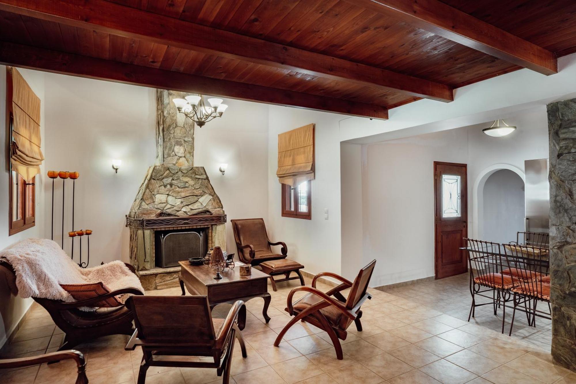 Dm Elegant And Charming Villa Foinikia  ภายนอก รูปภาพ
